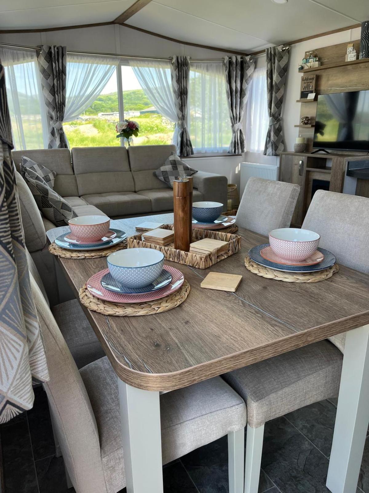 Visma Caravan Llanddwywe 외부 사진